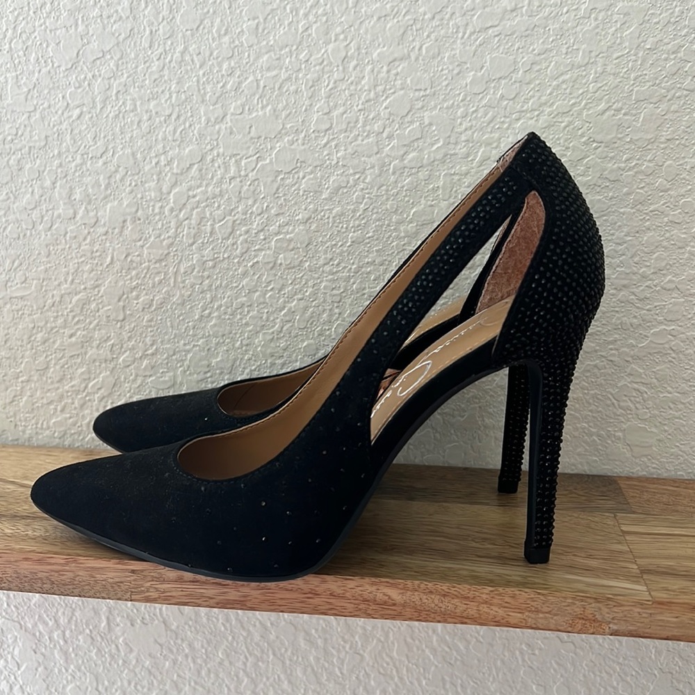 Jessica Simpson sexy black heels